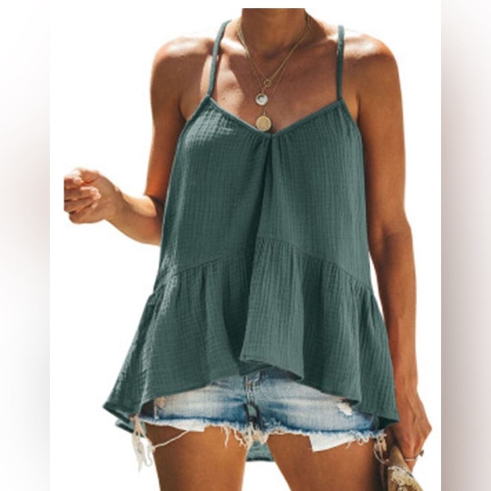 Women’s Cupshe V-neck, flouncy ruffled hem, baby doll Green tank top size medium